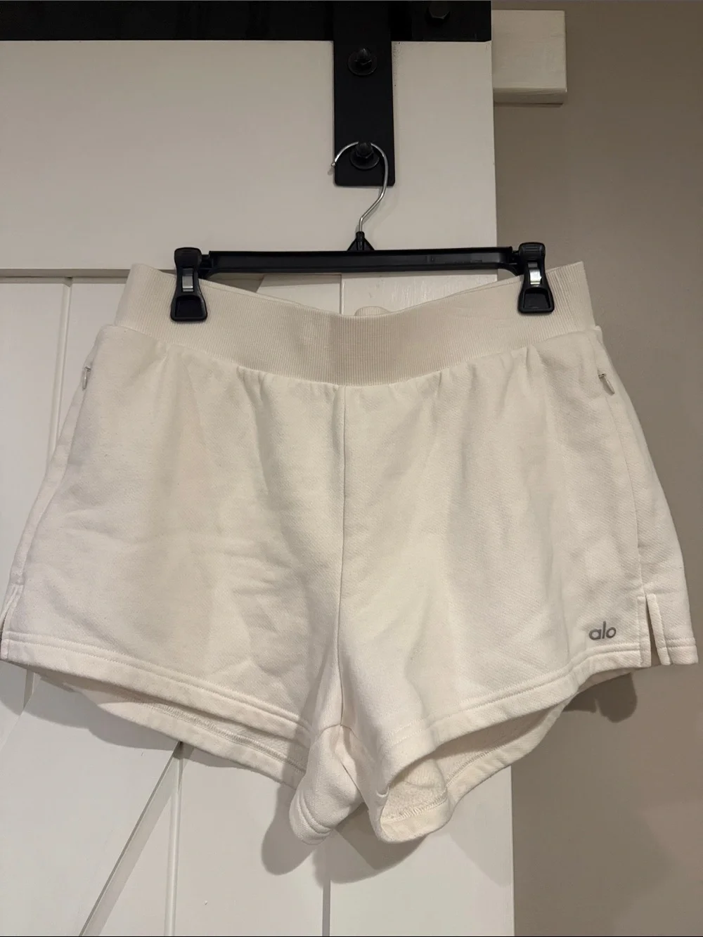 ALO 2-piece Cream Sleeveless Hoodie & Shorts Set